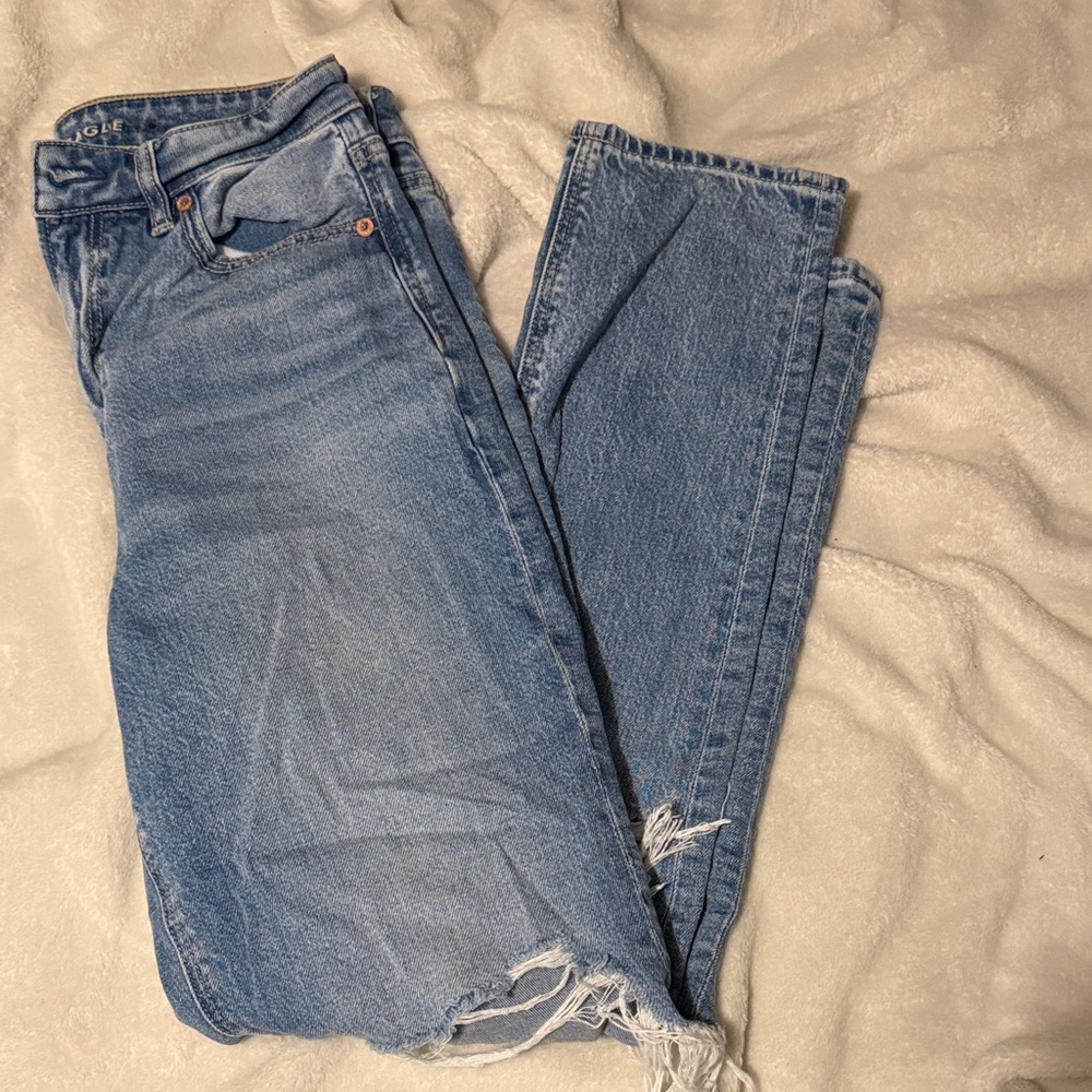 American Eagle mom jeans